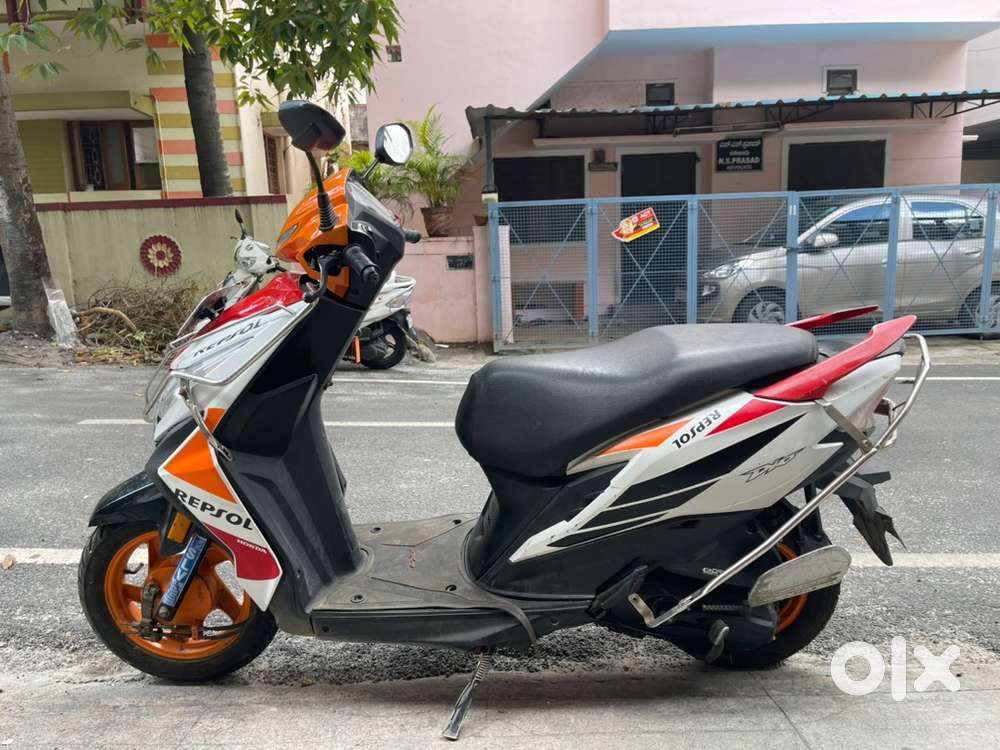 Honda dio dLX  repsol edition bs6 model