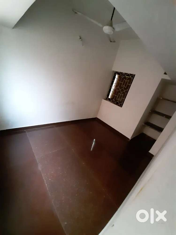 1BHK Flat rent only for 1 or 2 bachulors .