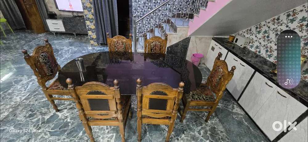 6.  Seater dinning set