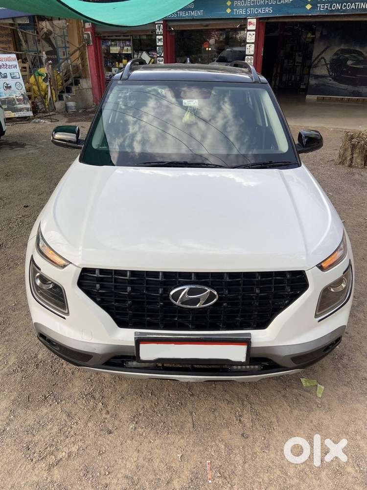 Hyundai Venue 2020 Diesel Well Maintained