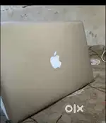 Macbook pro 2013 model 4/128GB ram room