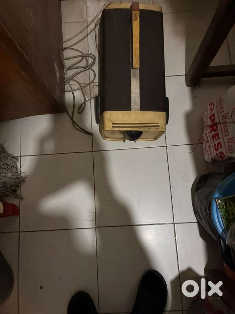 Eureka Phobes Vaccum Cleaner for Immediate Sale