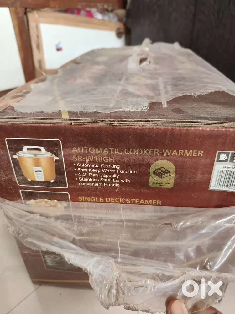Brand New Panasonic SR-W18GH Cooker, Steamer, Idli Plates Combo–Unused