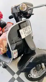 Brand new condition chndigarh no scooter just 22000
