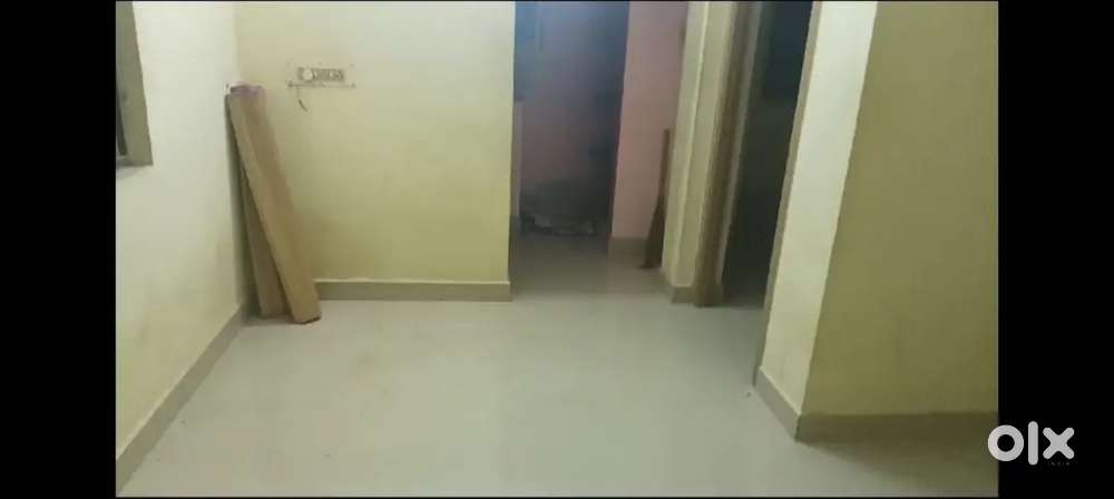 Sharing room - 2 bhk room - share partner