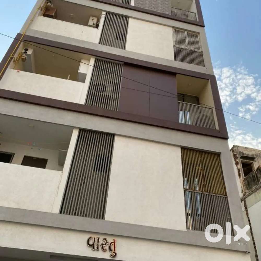 2 bhk full furnished flat on rent in best location new jagnath plot