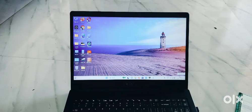 ACER LAPTOP LIKE NEW