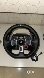 Logitech G29 Driving Force Racing Wheel and Floor Pedals