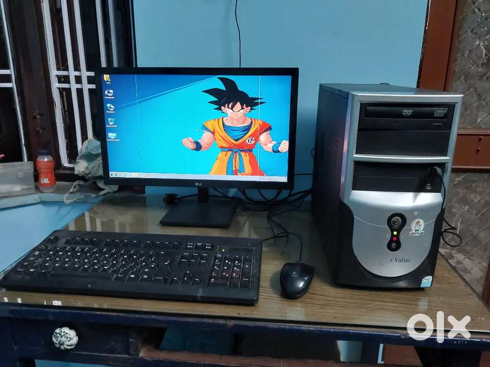 Computer with 22 inch LED