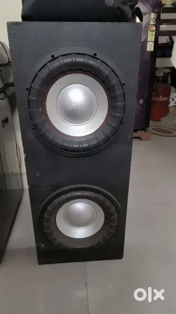 Heavy Bass tube with two basses of 1200RMS