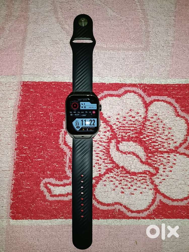 Beatxp Unbound Curv Amoled display smartwatch. Bluetooth calling.