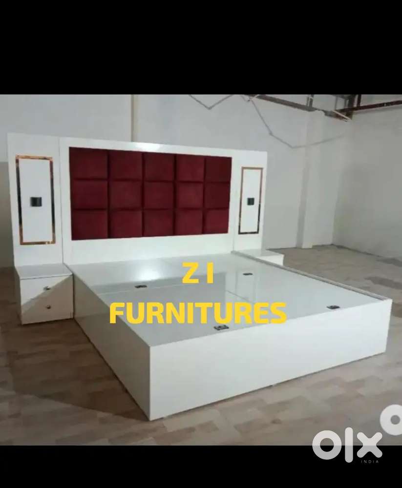 Z I FURNITURES KING SAIZ BED WITH STORAGE AND 2 SAID BOX