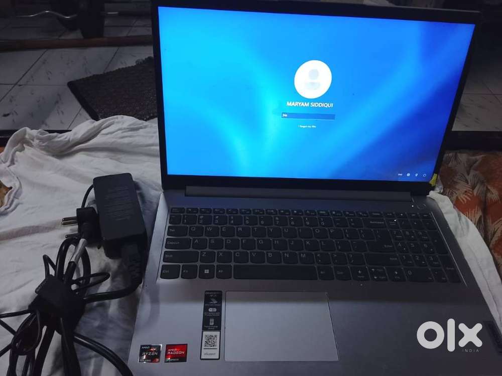 Lenovo IdeaPad 1 Laptop 82VG