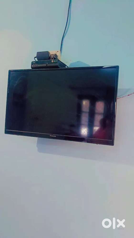 28 inch LED TV of Panasonic company and in good quality