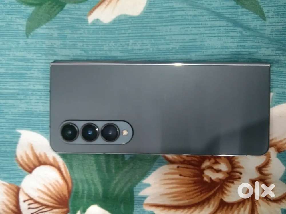 Samsung galaxy Z fold 4