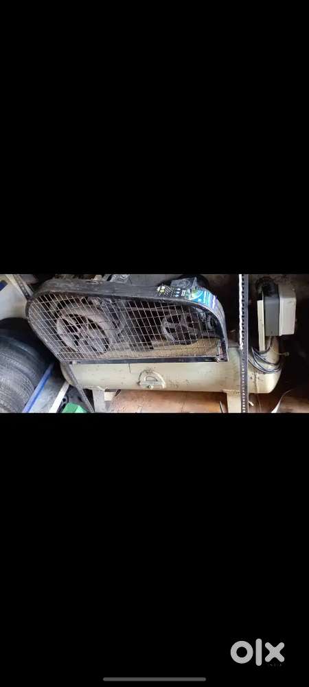 Ingersoll rand air compressor machine 5hp 3phase running condition