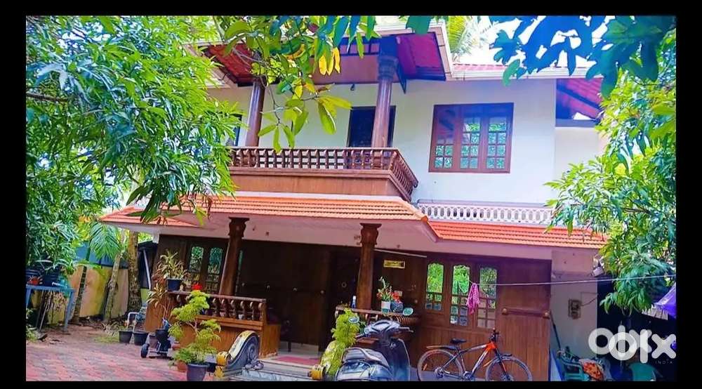 ചേർത്തല മനോരമ ജംഗ്ഷൻ നിന്നെ ഒന്നര km ഡിസ്റ്റൻസ് 4 bhk 47 ലക്ഷം