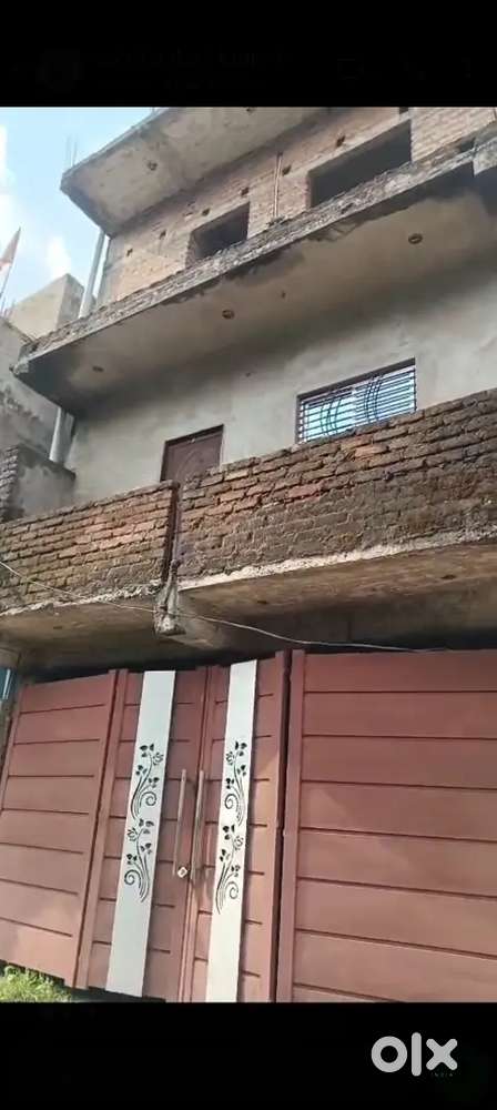 3 Floor Indipendent House is on Sale