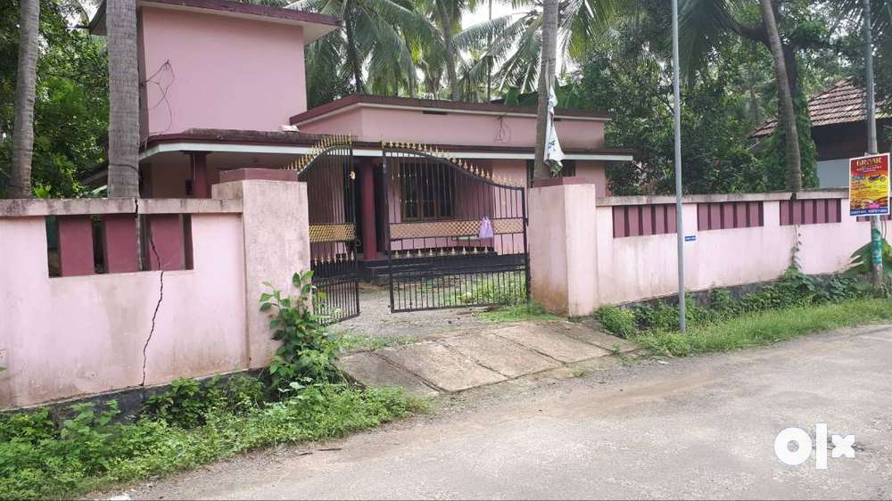 10 cent Land 2 bhk  House Iringaprom Guruvayur  Thrissur