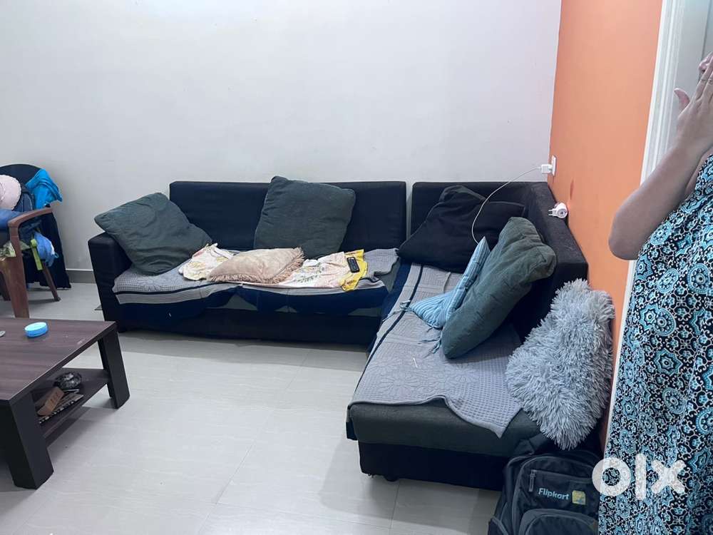 L size 6 seater sofa