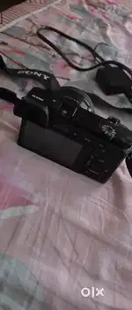 SONY DSLR ( CAMERA)