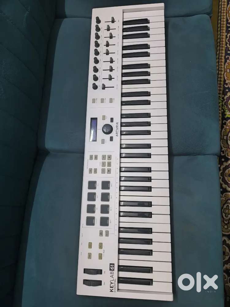 Midi controller Arturia Keylab 61 Essential