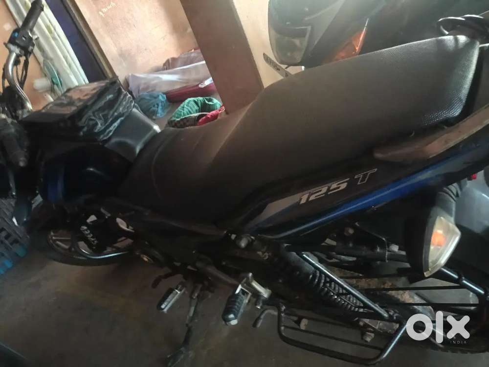 Bajaj discover 125T bike urgent sale