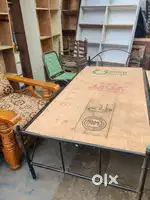 Diwan bed brand new condition bought only four months back next to new