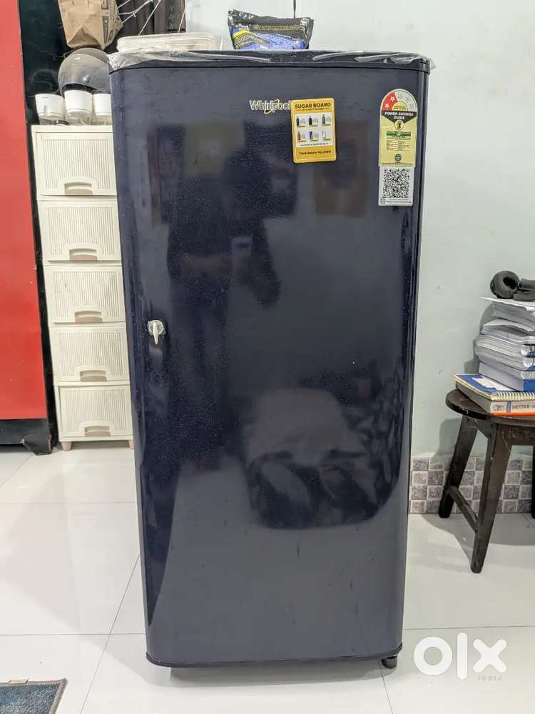 Whirlpool fridge 184 litre , Dark blue