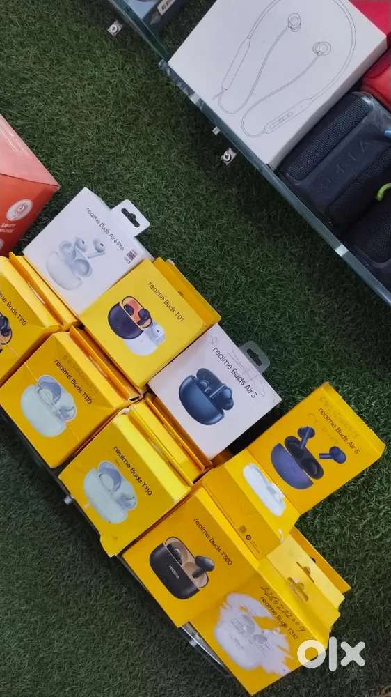 Ear buds realme
