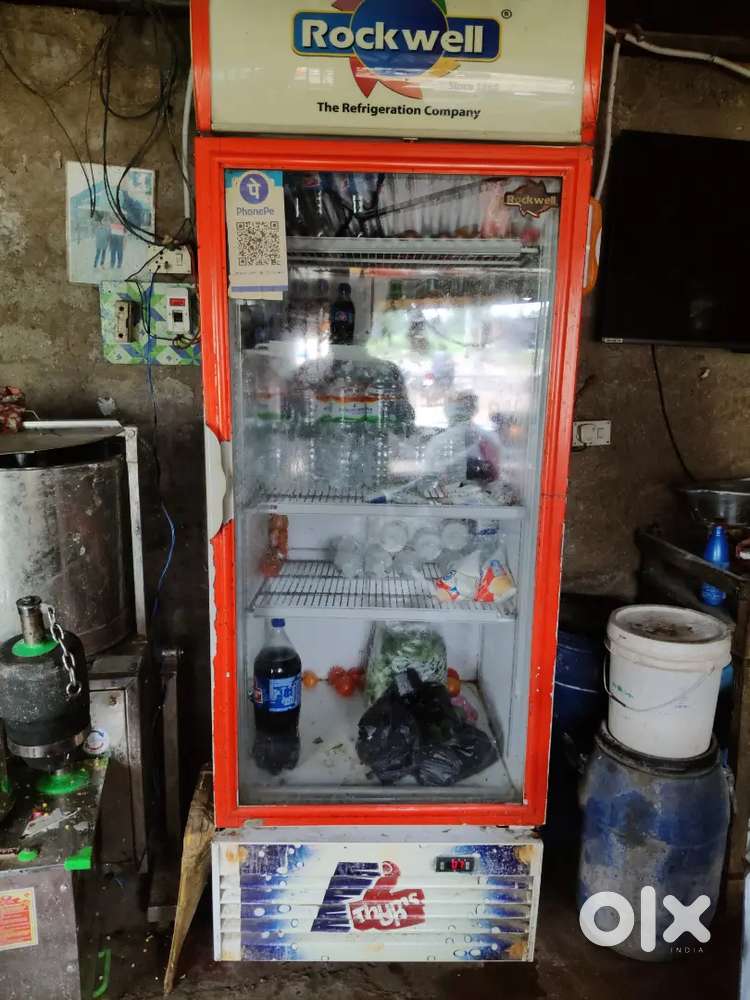 Standing fridge