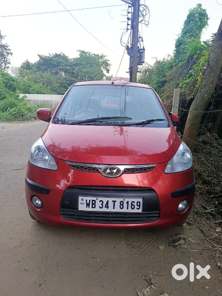 I10 sportz red colour