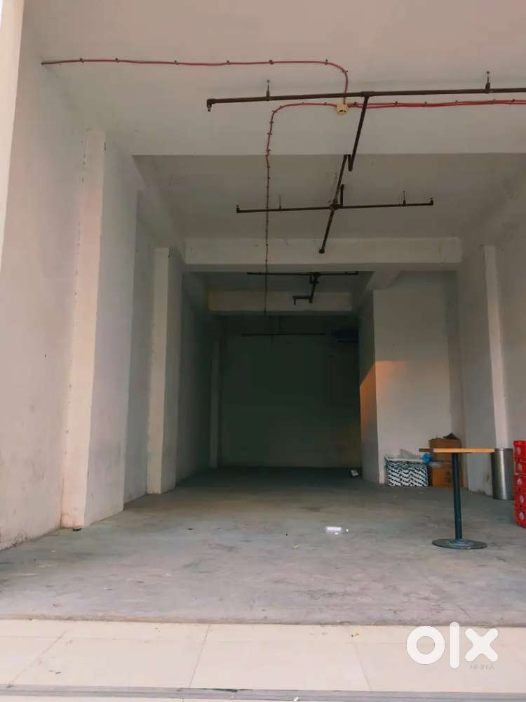 Volume available for Showroom, complexes, boutique, cafe,etc