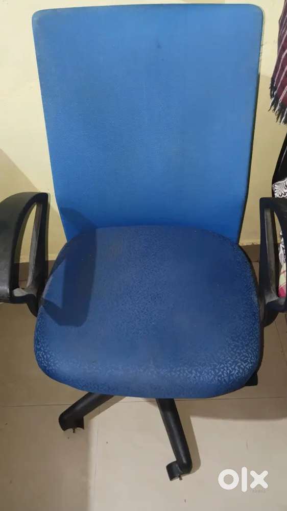 Rolling chair for sale