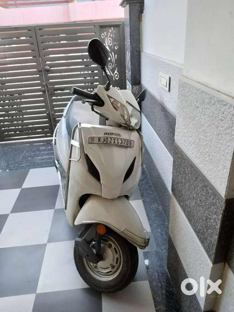 Actva 4g white colour