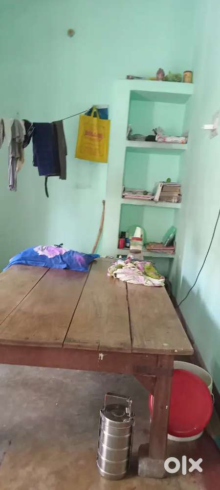 Need a MALE STUDENT for Seperate room.