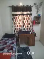 ROOOM FOR GIRLS / WORKING WOMEN UNIVERSITY MAIN ROAD