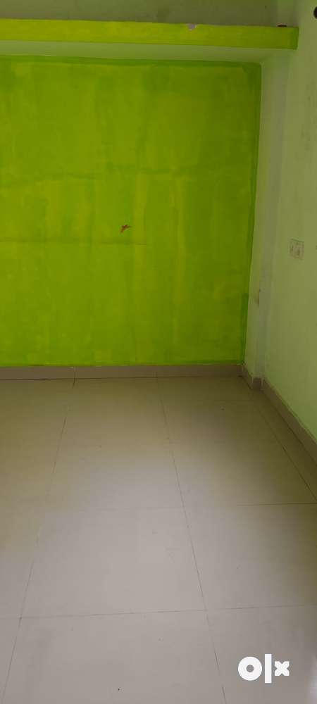 1 Bhk Decent and Secured flat available for family