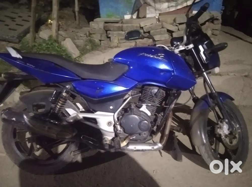 bajaj pulsar 150