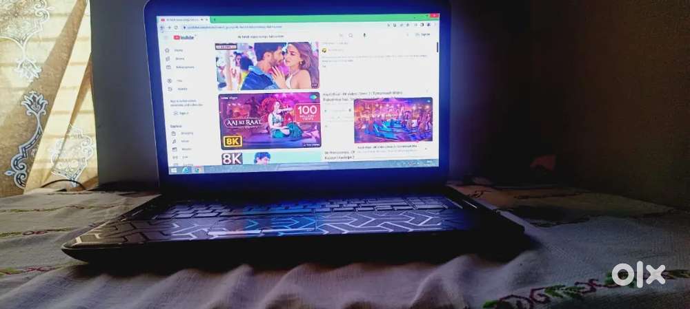Dell premium sound laptop full hd screen very good condition