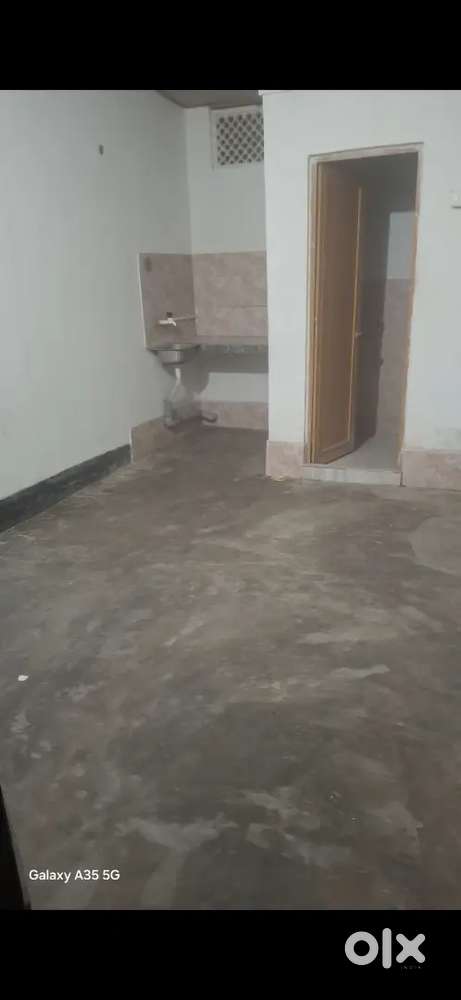Single room for rent at uzanbajar area near happyvila.