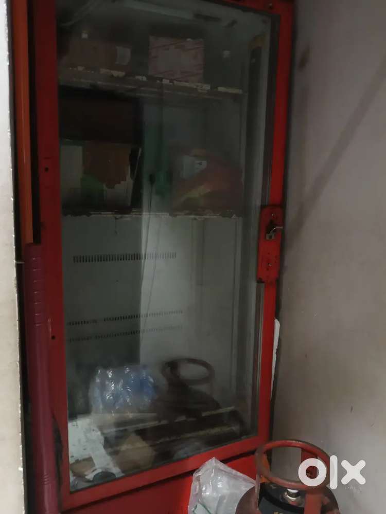 Resturant perouse freeze...big size..not working condition