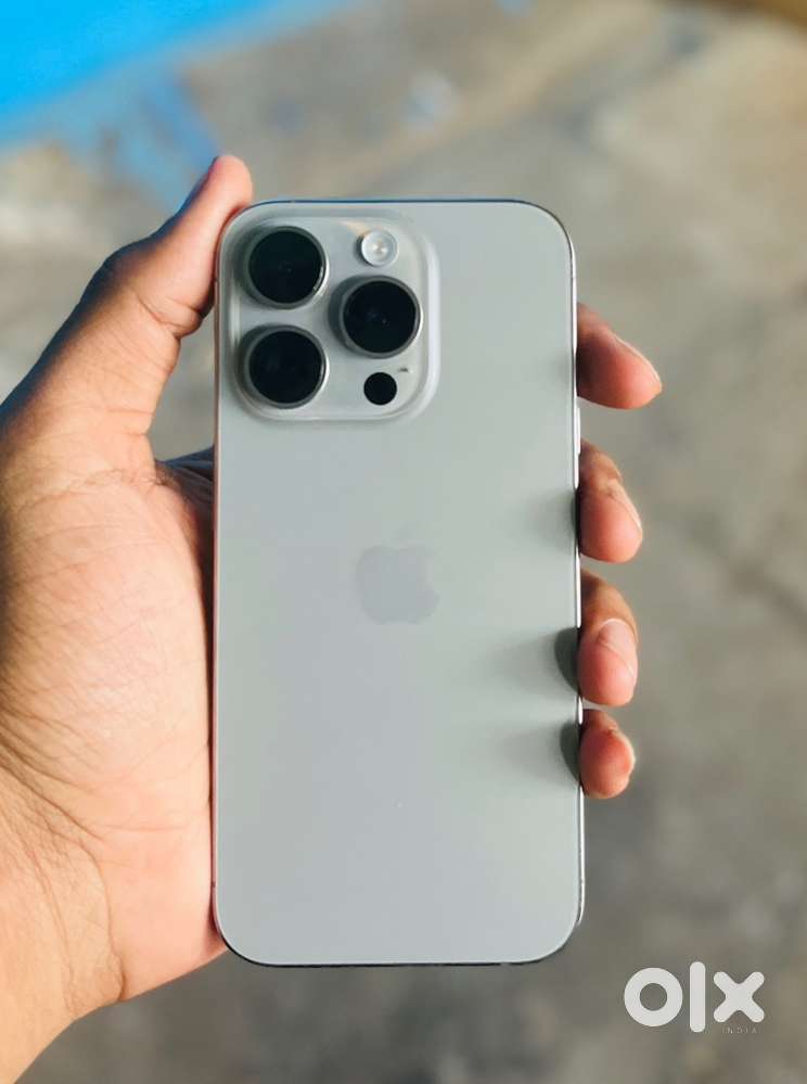 I phone 15 pro (256gb)