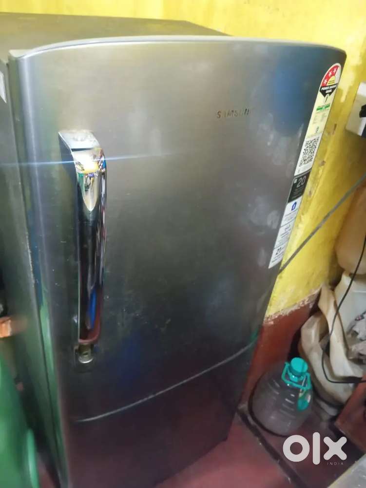 185 litre fridge+commercial double gas burner gas stove only 22000