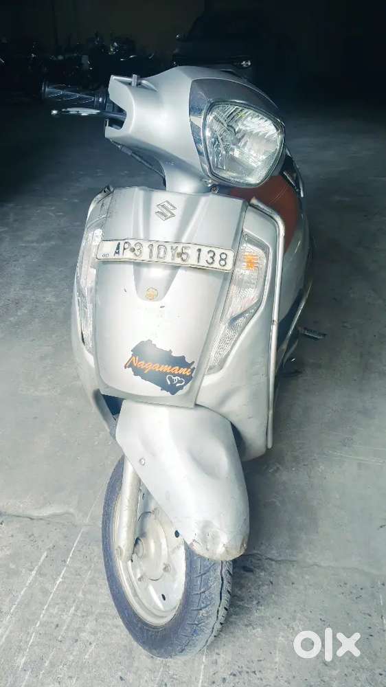 Good condition and new tyres and insurance pollution