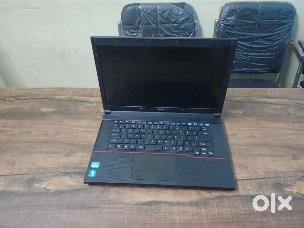 Business laptop Fujitsu i5 processor call immediately