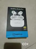 EAR BUDS PURE NEW