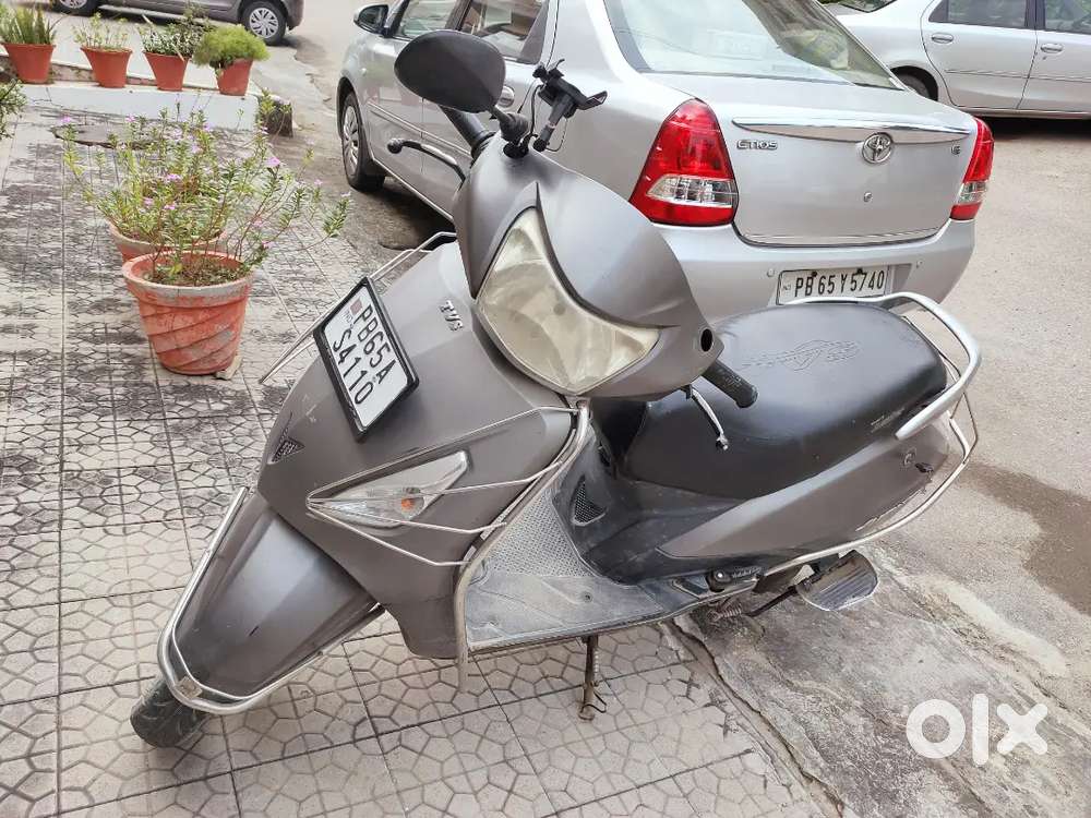 Jupiter for sale pb65 all good condion wit milege 42 Km /ltr