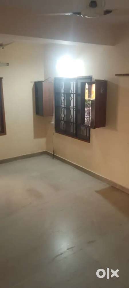 2 BHK House for rent family  bachelor Velachery
