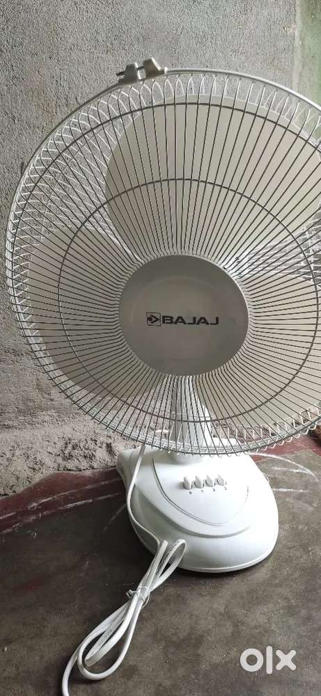BAJAJ TABLE FAN 400m